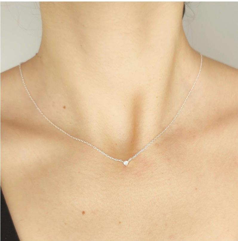 Elegant Rolo Chain Necklace with Crystal Zirconia Centerpiece